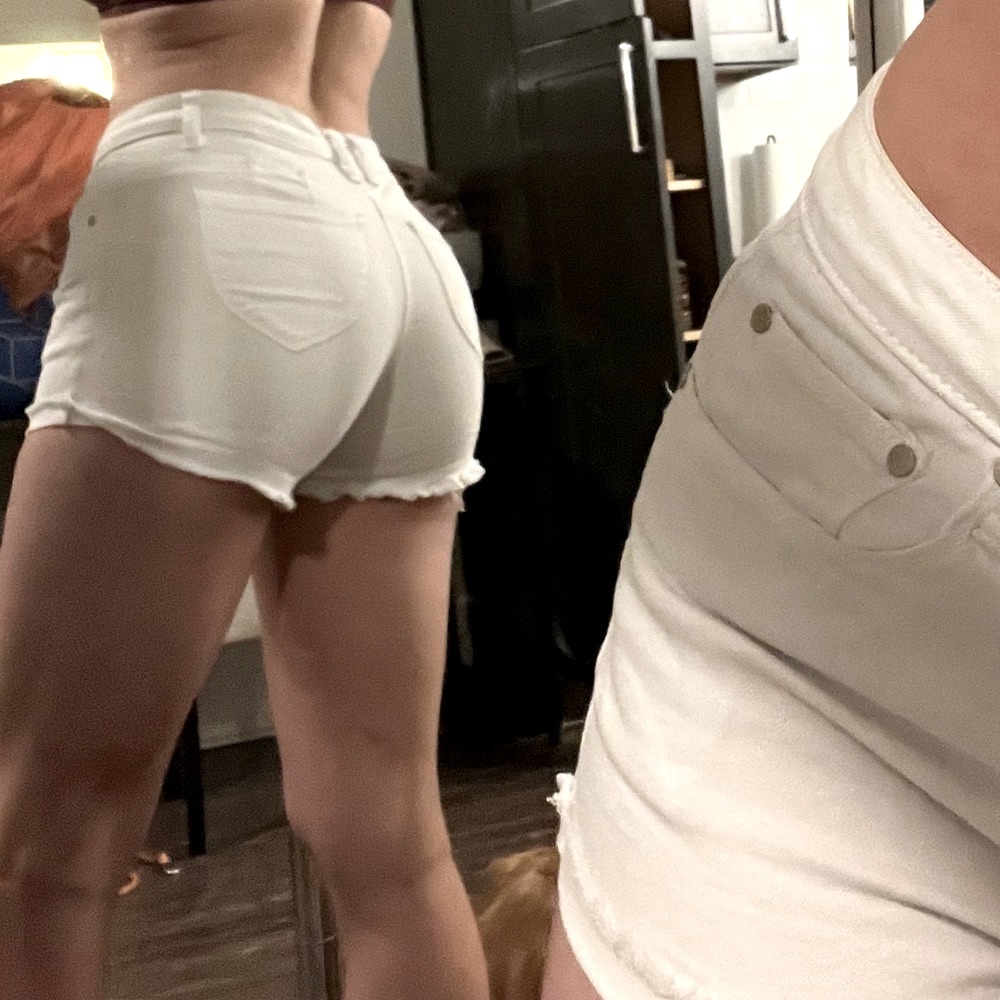 Monkey Ride - White shorts - Picture 3 of 7